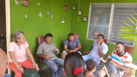 pcvbarinas's tweet photo. Robinson García Candidato al Municipio Obispo #Barinas visitando comunidades, exponiendo sus propuestas revolucionarias y escuchando las problemáticas del pueblo #PorUnMunicipioProductivoYDeInclusion #PCVPaLaAlcaldia https://t.co/dV8QwCy7It