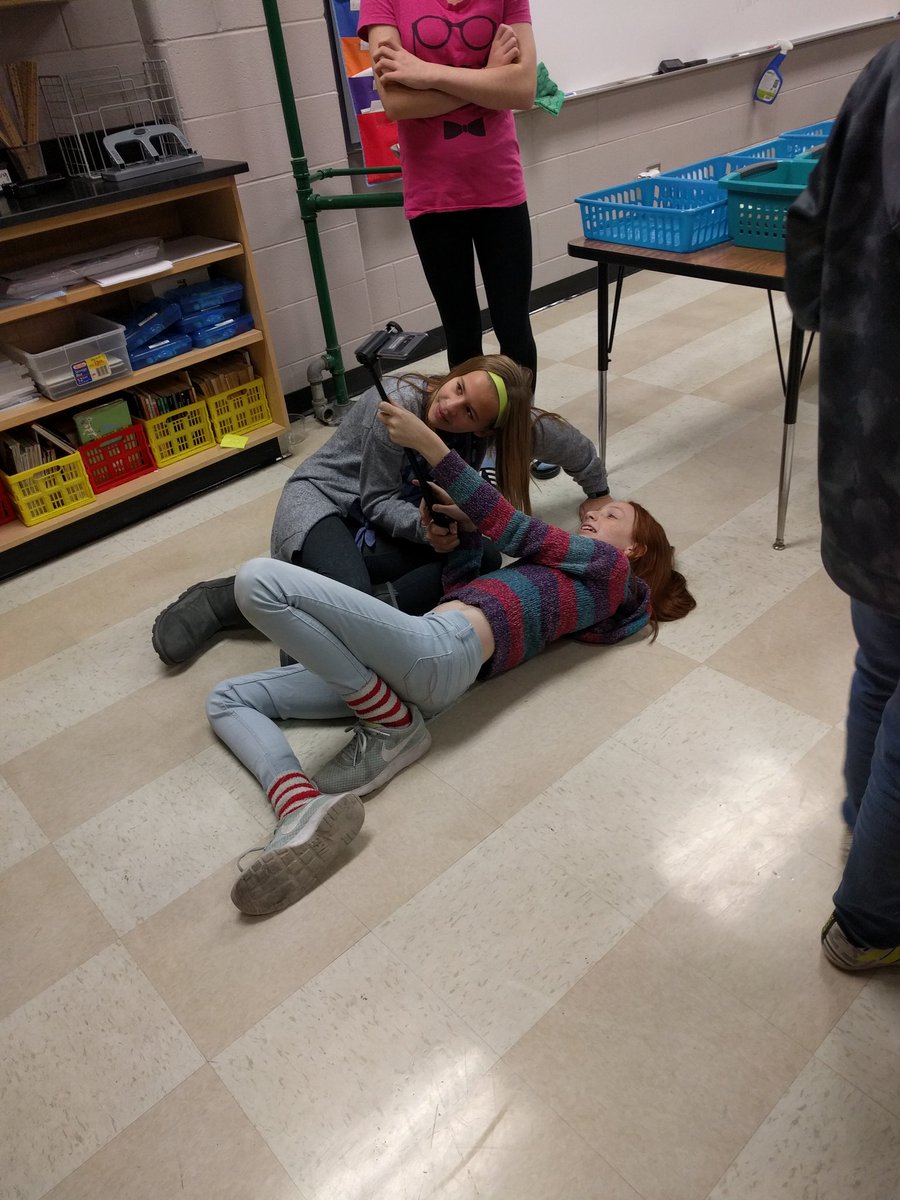 tpena0's tweet photo. Google AR #bebrooks97 @OakPark97 @GoogleForEdu https://t.co/kjJUawD4hY