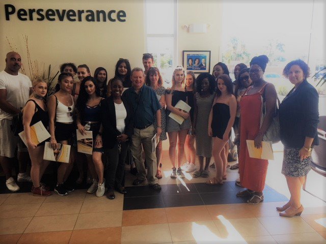 UCF_CCP's tweet photo. About 20 faculty, staff, and students from @dmuleicester in Leicester (DMU) from Liecaster, England tours Evans High School, A Community Partnership School to learn about American education system, policy, and the CPS (TM) model.

#CommunityPartnershipSchools https://t.co/MMj2raExvE