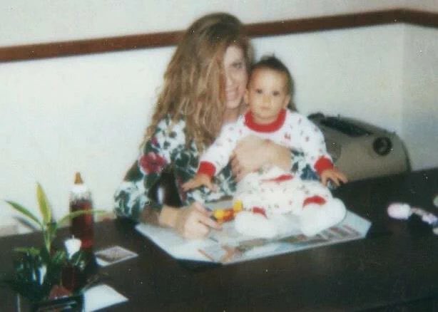 _alyssaisqueen's tweet photo. RIP, Momma. I will carry you in my heart forever, and I will never stop missing you. 💔 https://t.co/f1cmkLKSad