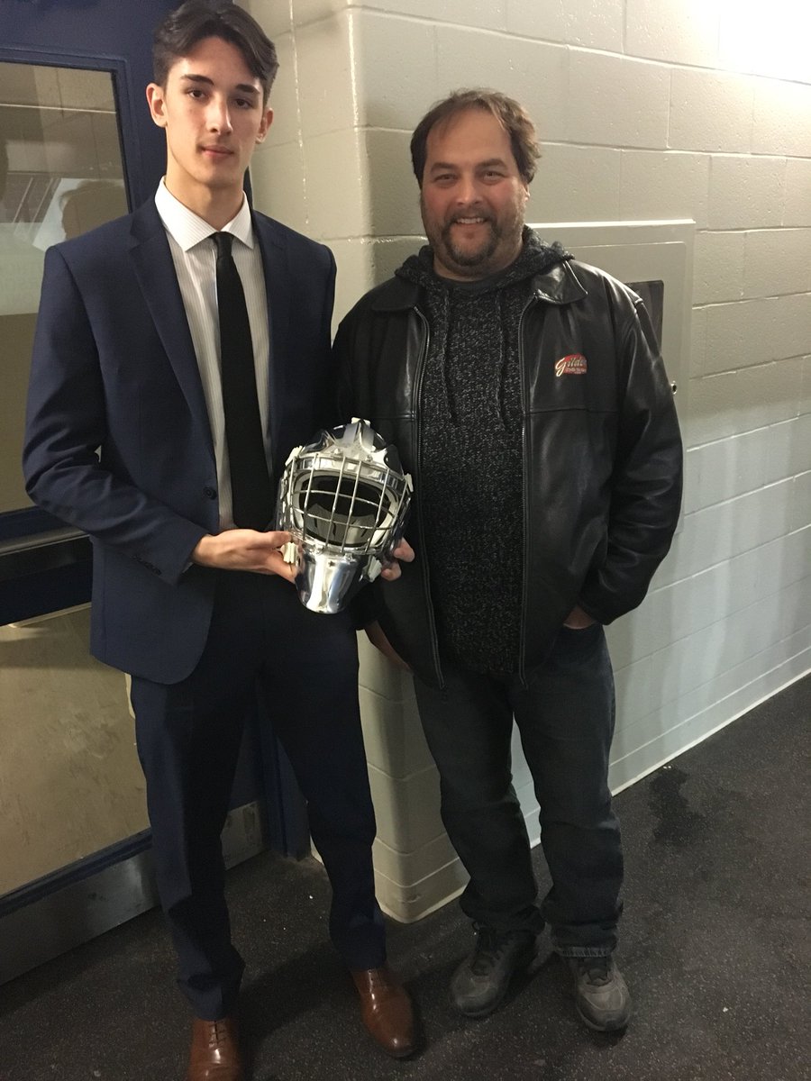 Bling, bling...<a href="/JakeIngham/">Jake Ingham</a> will be “iced” up. Special thanks to #gildersdesign and <a href="/RiddellSports/">Riddell Sports</a> for this cooperative effort.