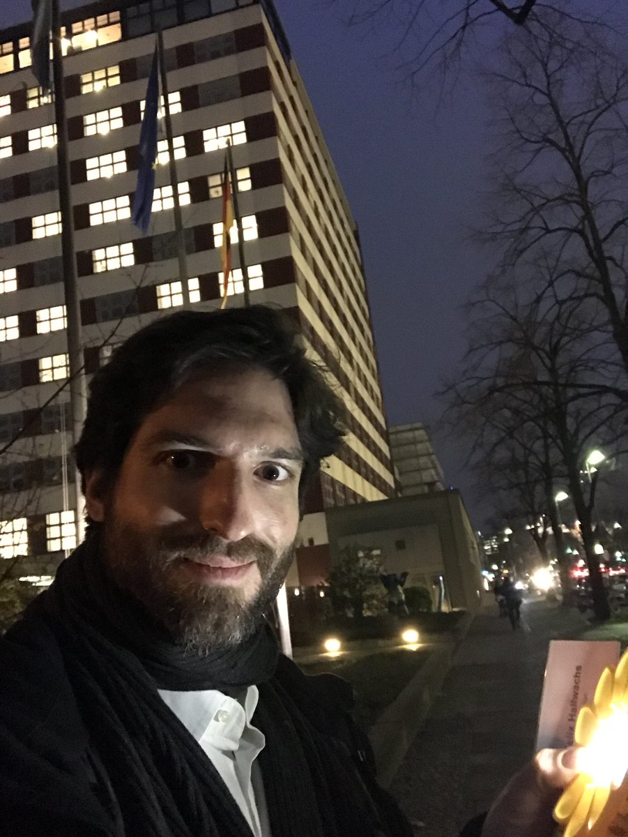 FelixHallwachs's tweet photo. talking #SolarEnergy , #inclusivebusiness , #ImpactInvesting &amp; #SDGs at @BMZ_Bund today with @LittleSun - @UNDP @UNDPClimate @SDGFund @SDGaction - #ConnectedByTheSun #MakeItSolar https://t.co/Pn23TZqCjm