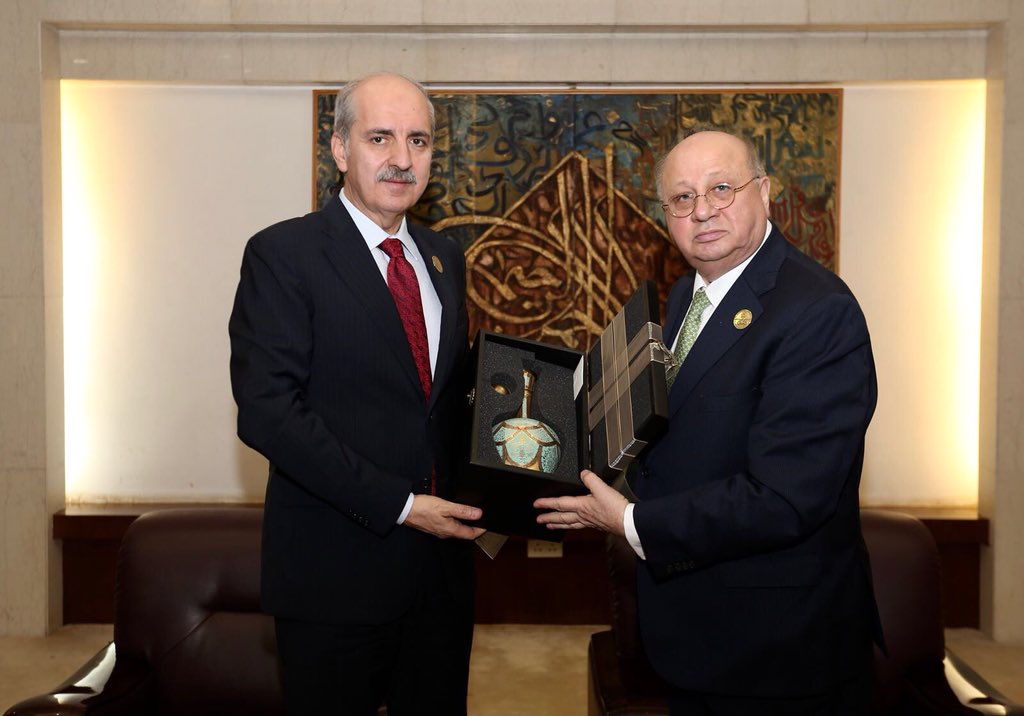 İİT 10. Kültür Bakanları İslam Konferansı’nda Ürdün Kültür Bakanı Nabih Shequem ile bir araya gelerek kültür ve turizm alanındaki işbirliğimizi geliştirmek amacıyla bakanlıklarımız nezdinde bir çalışma grubu oluşturulmasına karar verdik.