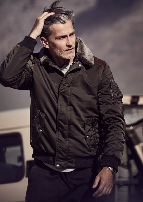 MILESTONEJacket's tweet photo. Bomberjacke Bolzano #thejacketbrand #jacketlovers #fw17 #urbanstyle #jacketstyle #trendstyle #bomberjacket #mensfashion #menslook #stylish #bolzano https://t.co/zJZNhXyB8U