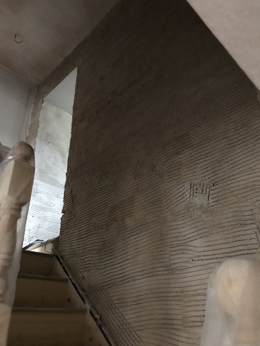 organicplaster's tweet photo. #limeputty #basecoats on at this 1820’s Bradford-on Avon cottage. Soon be ready for the #floatcoat. https://t.co/j0V16RgnIP