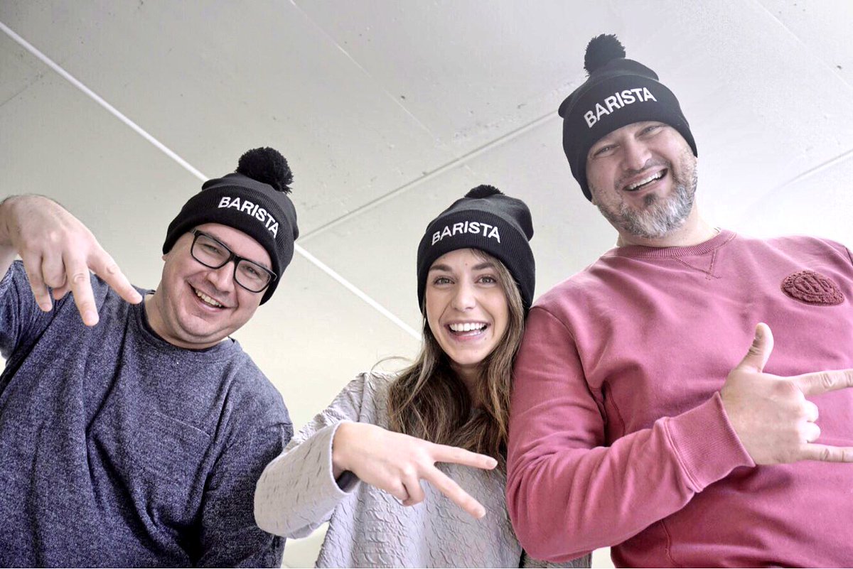 baristamtl's tweet image. Nos tuques #Barista bientôt disponibles sur notre boutique en ligne ✌🏼-Amélie