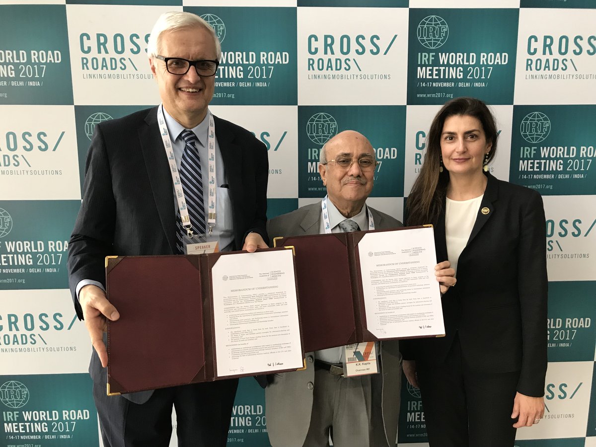 NASEMTRB's tweet photo. TRB Exec. Dir. @NeilJPedersen signed an Memorandum of Understanding with  @IRFhq Chairman Kiran Kapila and Exec. Dir. Suzanna Zammataro during the @wrm2017. We're looking forward to working with IRF and seeing the results of our partnership https://t.co/7zGZlozAwC