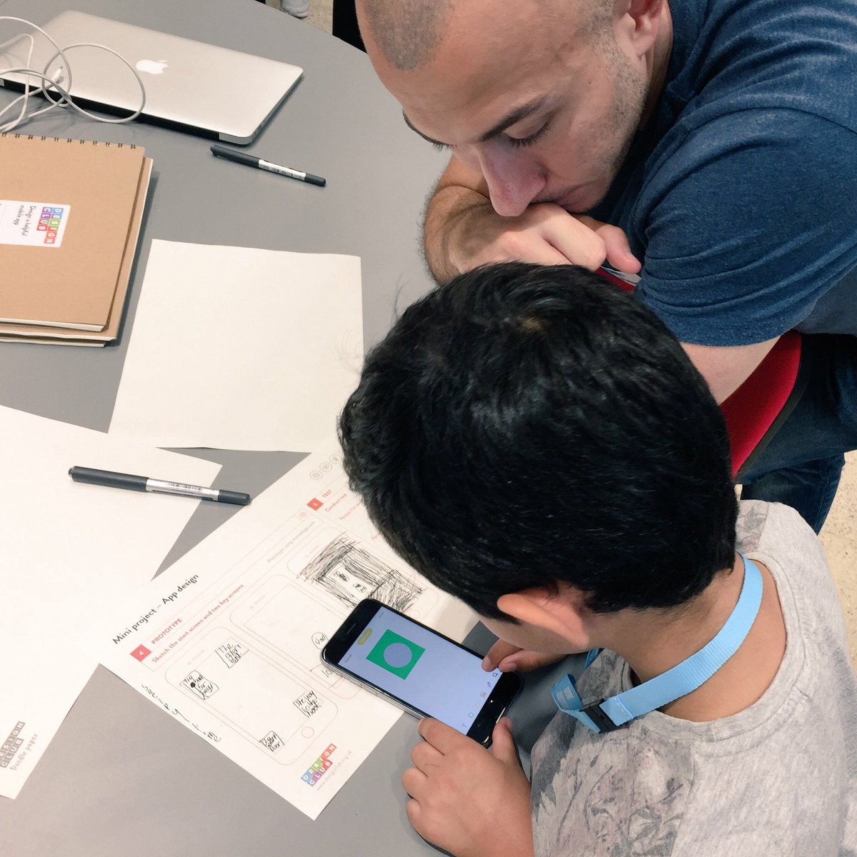 usedesignagency's tweet photo. Kids + App Ideas
A reminder for innovators: sometimes all it takes is a good deal of #empathy, inspiration, and #prototyping. Amazing initiative from @marvelapp @CoderDojo
https://t.co/yguAkhFFvU https://t.co/00g2WSZ1rQ