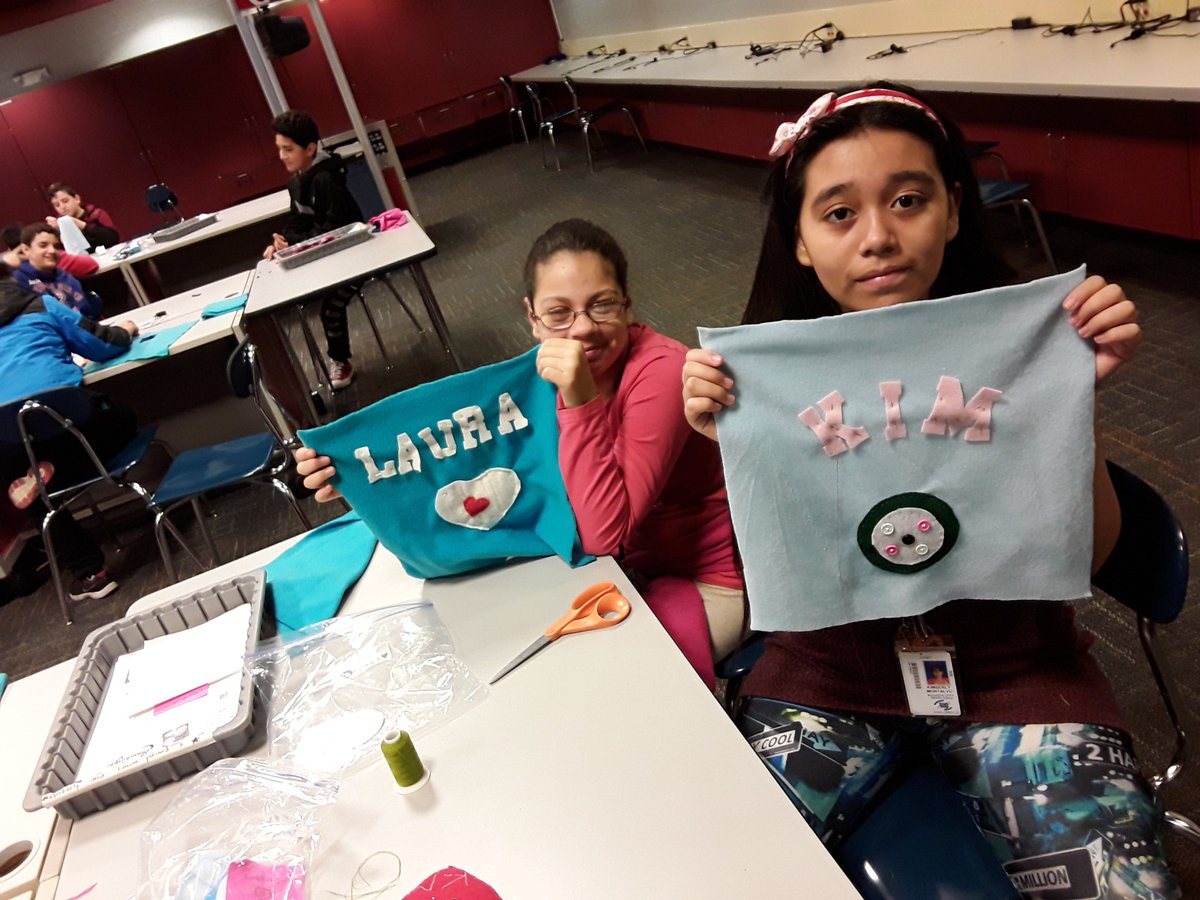 cte_washington's tweet photo. 6th Grade Sewing Class is customizing their pillow projects with fun shapes and emojis. #pillowprojects https://t.co/ua8OkPC2VP