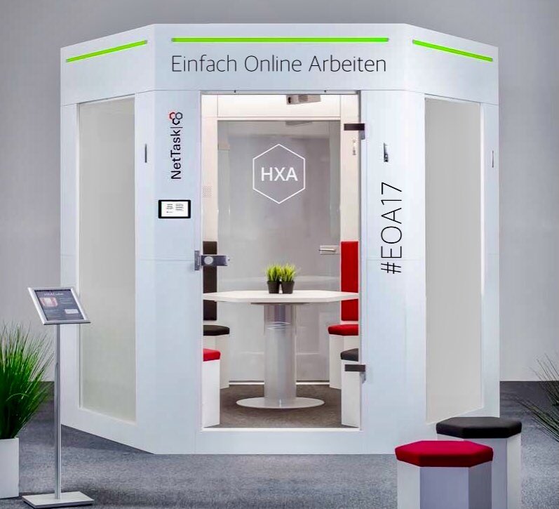 EOA_Messe's tweet photo. Die #CloudExpoEurope sendet einen #Livestream aus dem VideoCube managed by @EOA_Messe am 29/30.11 - Es gibt noch wenige freie Plätze https://t.co/racKusnyh3 #Eoa17 https://t.co/WfUzdBptGX