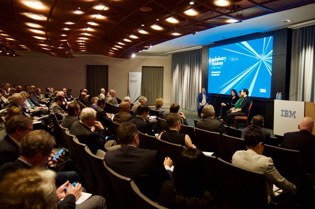 RussFearing's tweet image. #IBMfintech #banking @thepsironi bit.ly/2zY7vRJ