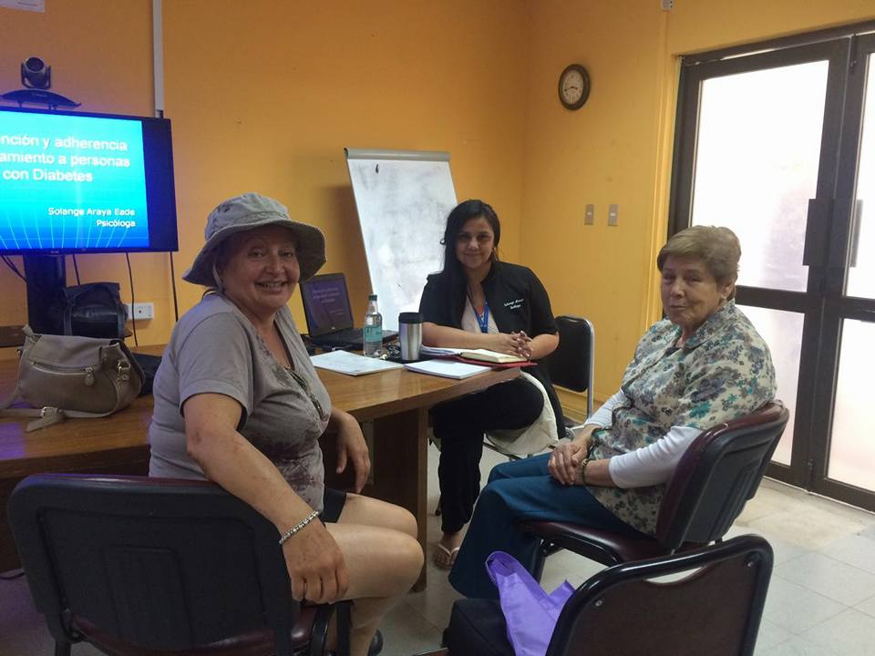 saludcuracavi's tweet photo. Esta tarde se realizó en Hospital de Curacaví,el Taller adherencia al tratamiento de diabetes e hipertensión del programa cardiovascular
#programacardiovascular https://t.co/l5CulLy5fA