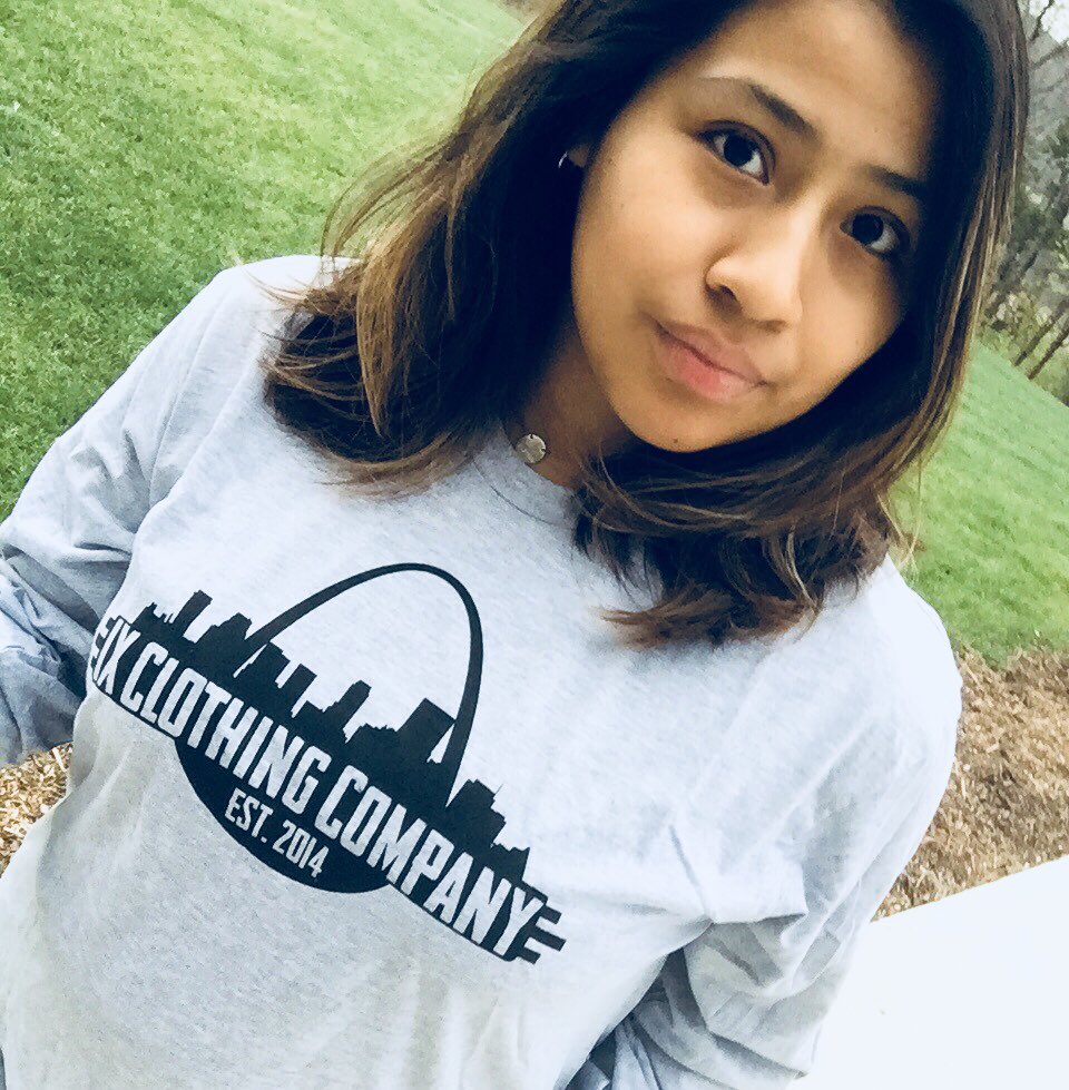 CasiCorona's tweet photo. So excited to finally have my long sleeve shirt. ❤️@IXclothingStl https://t.co/JWUn8IUOQt