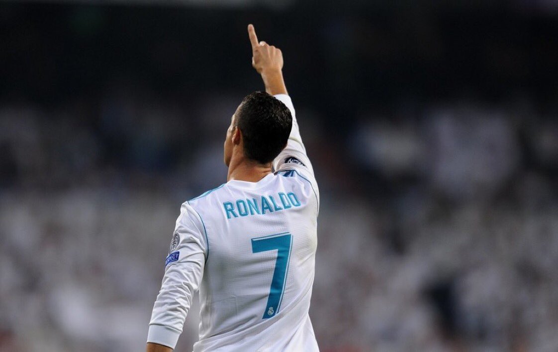 Footballogue's tweet photo. [#LDC🏆] Ronaldo en Champions League avec le Real

93 Matches
97 Buts ⚽️

🔥 🔥 🔥 https://t.co/vkxAe8dPTn