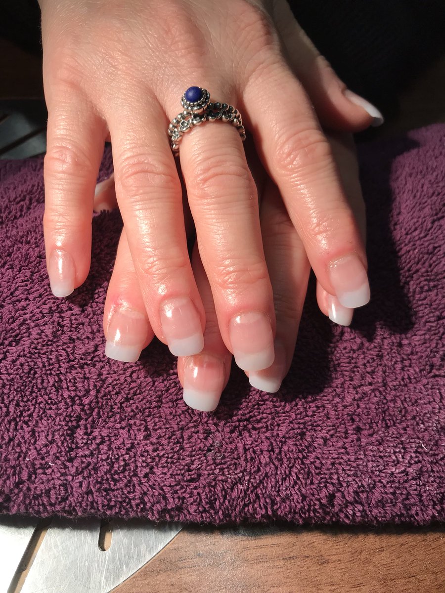 EACNDAndrea's tweet photo. Gel smile lines, natural tip and overlay acrylic, almond shapes and filing techniques! #mathsangles #newproduct #newtechniques @westccollege π
π»ππ»π https://t.co/BgG4S98RYQ
