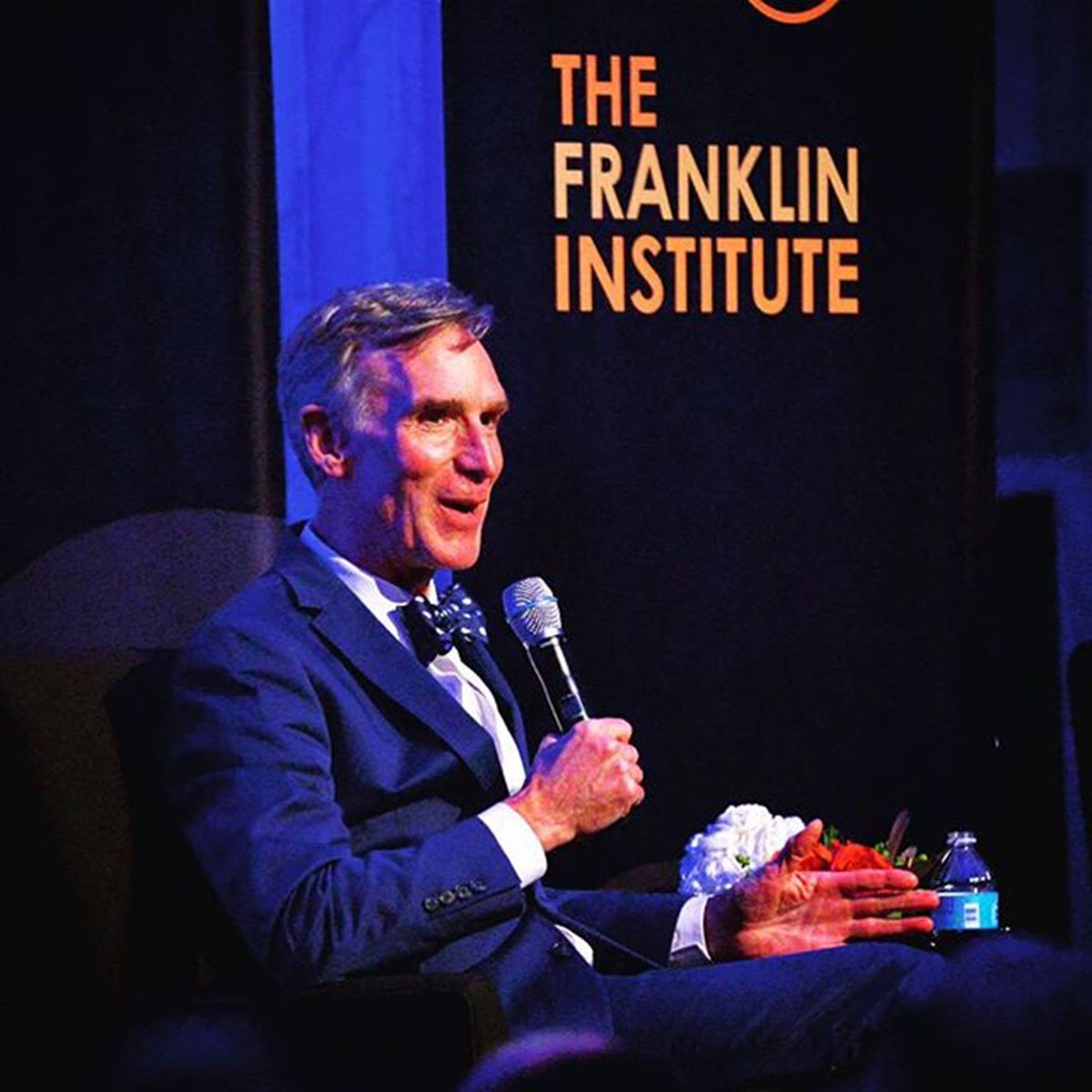 TheFranklin's tweet image. Happy Birthday to everyone’s favorite #ScienceGuy, @BillNye. bit.ly/2fL0xT3