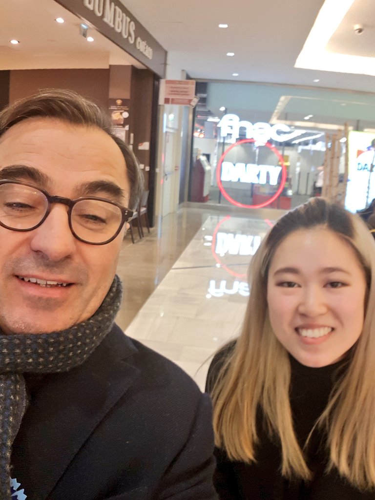 #GoingPro en pleine action avec Amélie qui découvre le groupe Fnac-Darty. #JesuisEssec #Shadowing <a href="/essec/">ESSEC Business School</a> <a href="/essecalumni/">ESSEC Alumni</a>