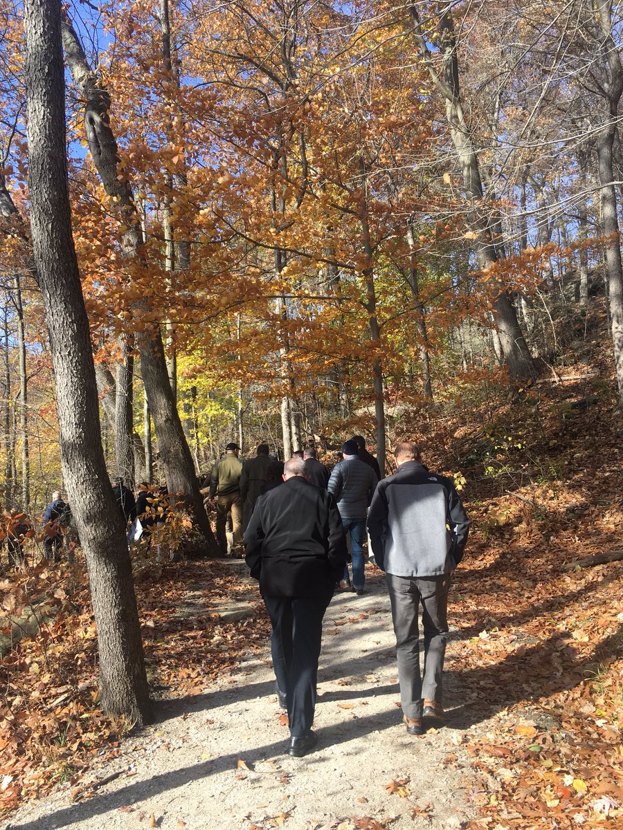 AkronOhioMayor's tweet photo. Mayor hosted visit to Gorge Dam with @OhioEPA Director and staff, Ohio DEFA staff &amp; Akron Engineering Bureau to discuss options for its removal, which will restore natural flow of Cuyahoga River. Group discussed ecological/environmental benefits of proposed project. https://t.co/GNlJxNqrCp