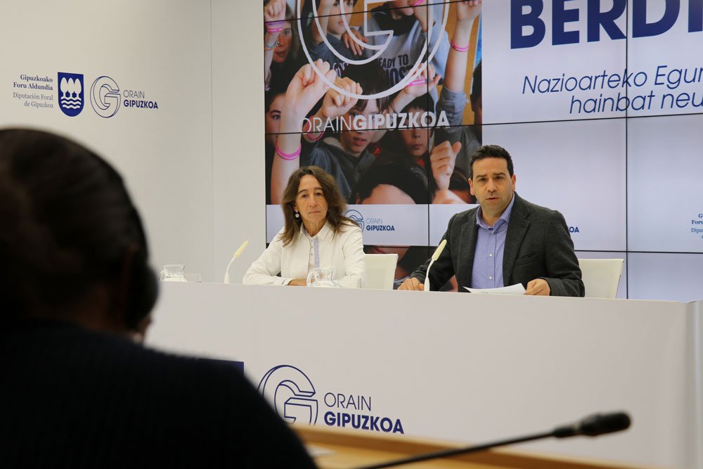 conectabidasoa's tweet photo. La @OrainGipuzkoa aprueba el bidegorri entre #Jaizubia y #Amute #Hondarribia https://t.co/xIkIwhui0B https://t.co/11Bc6B2P8M