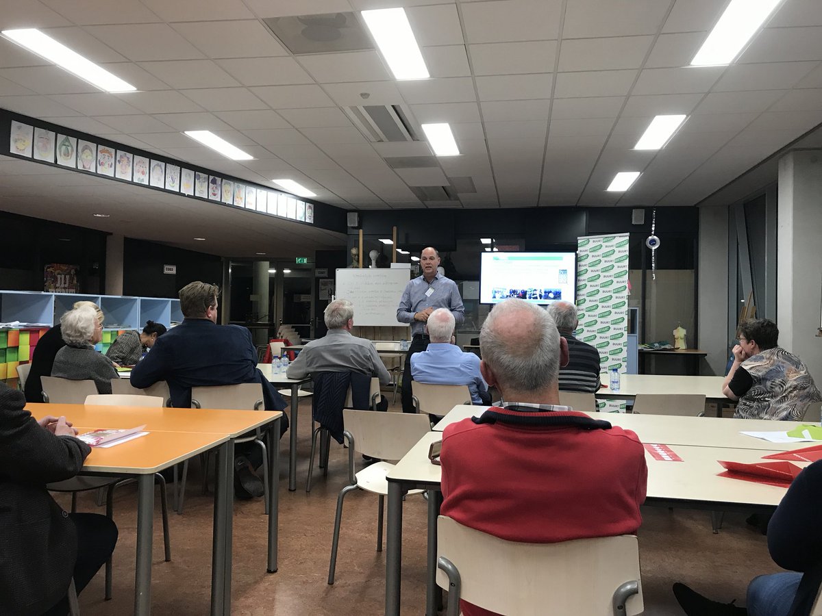 RBreedveld's tweet photo. Bedankt organisatie en sprekers 👍 voor weer een bijzondere editie van #ROR2017 . Oa super leuke en praktische presentatie over buurt bestuurt van @HJ_Hoekman. Tot volgend jaar! https://t.co/cJgWs74tSn