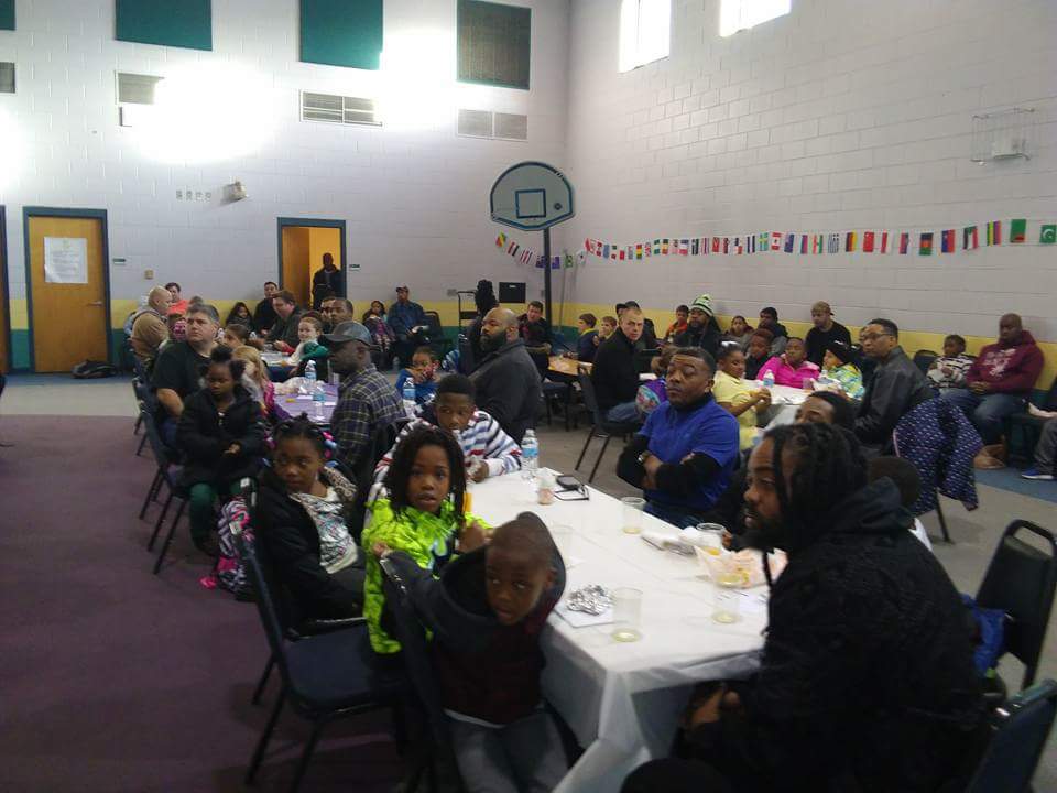 Wave_Wahoos's tweet photo. We had a wonderful turn out for our All Pro Dads breakfast today. Dads spend quality time with their children as we discussed the importance of reading and the important role dads can play in helping their child grow as a reader. @FromTheSupt https://t.co/XpAYPi6Xpj