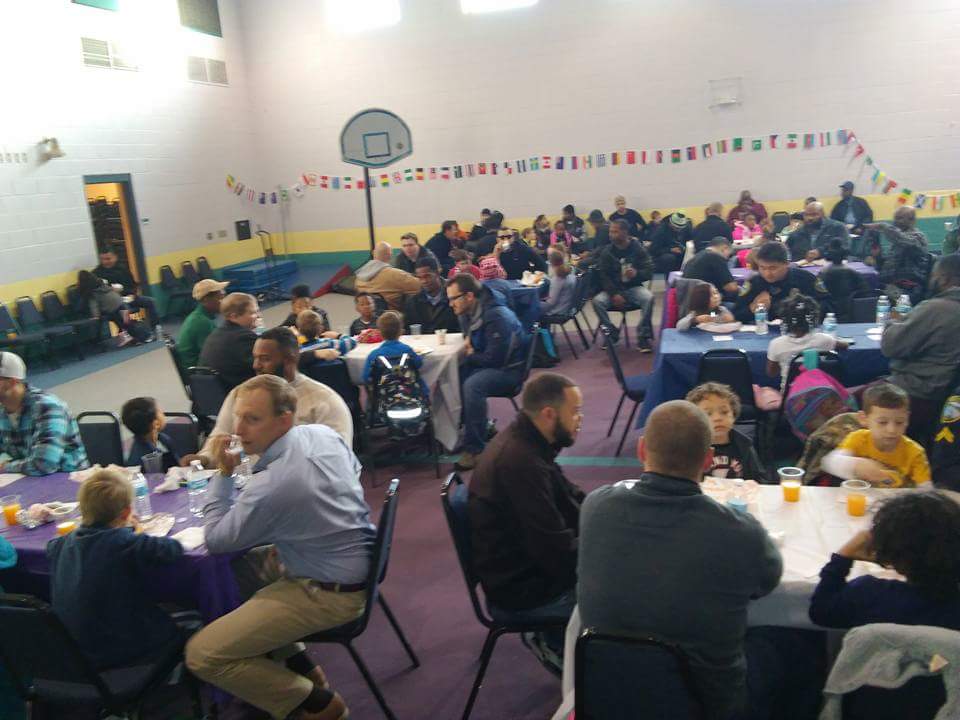 Wave_Wahoos's tweet photo. We had a wonderful turn out for our All Pro Dads breakfast today. Dads spend quality time with their children as we discussed the importance of reading and the important role dads can play in helping their child grow as a reader. @FromTheSupt https://t.co/XpAYPi6Xpj