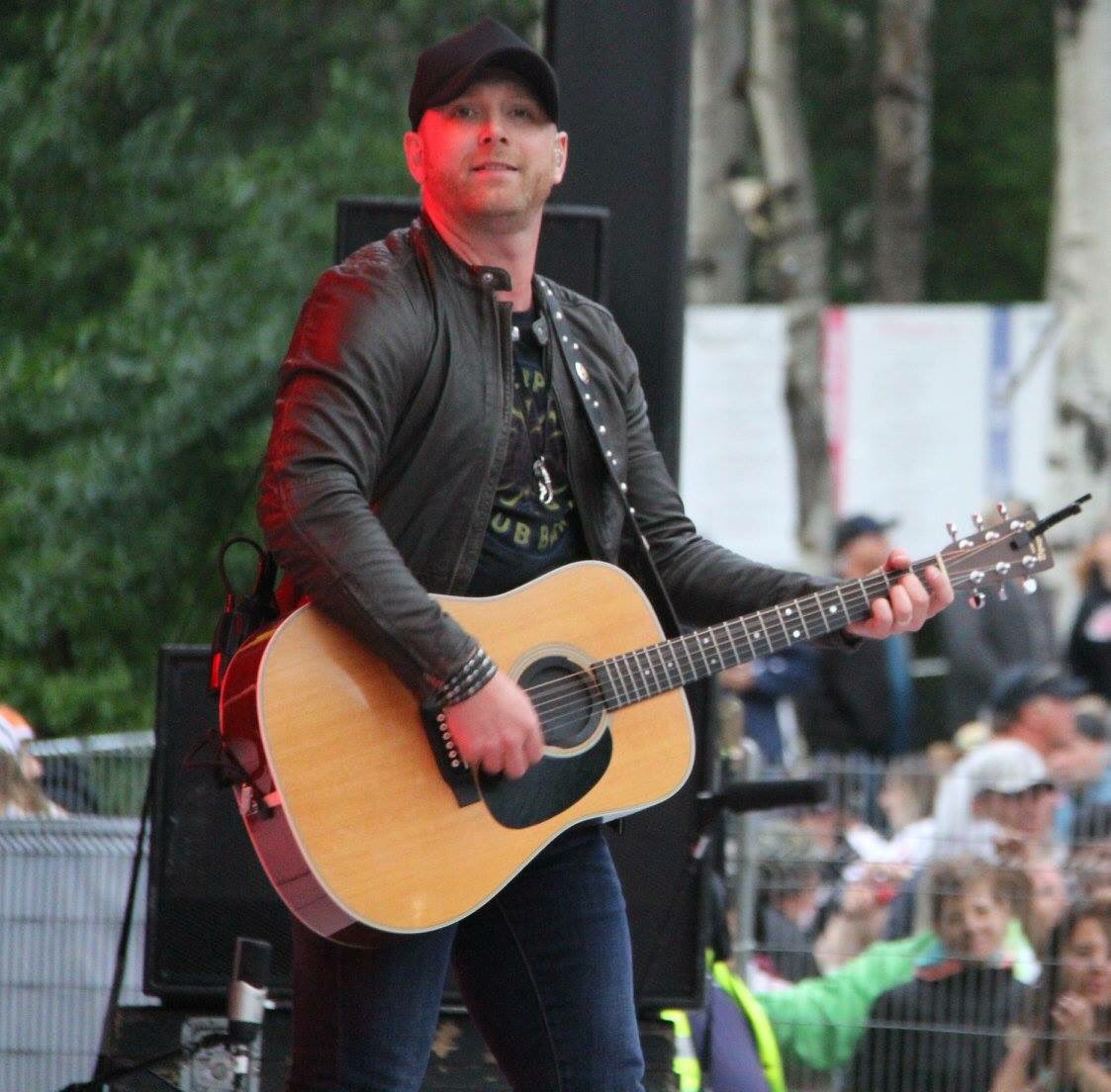 Dirtybird204's tweet photo. Chu lookin at?!
@timhicksmusic #Cfest2017 https://t.co/AJvO5fwDHx