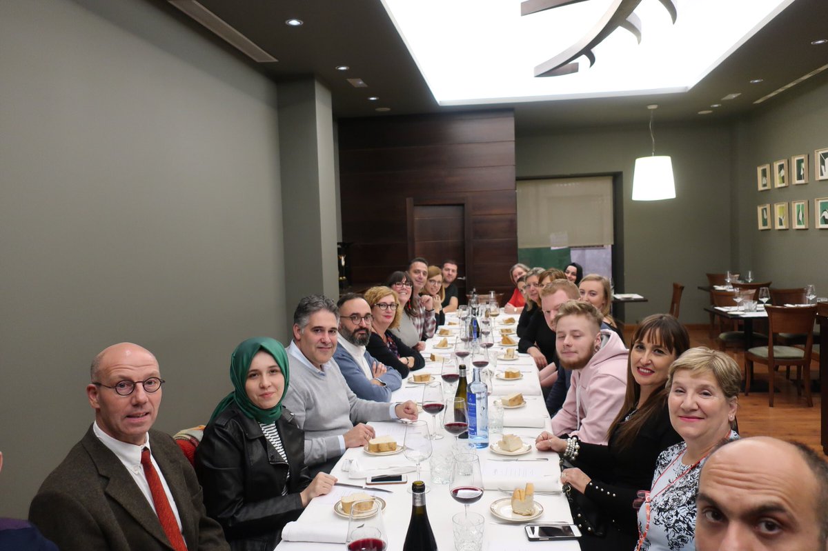 aliciagh_'s tweet photo. No todo es trabajar en las reuniones europeas #STEMSProject https://t.co/ps9sdeYfBx