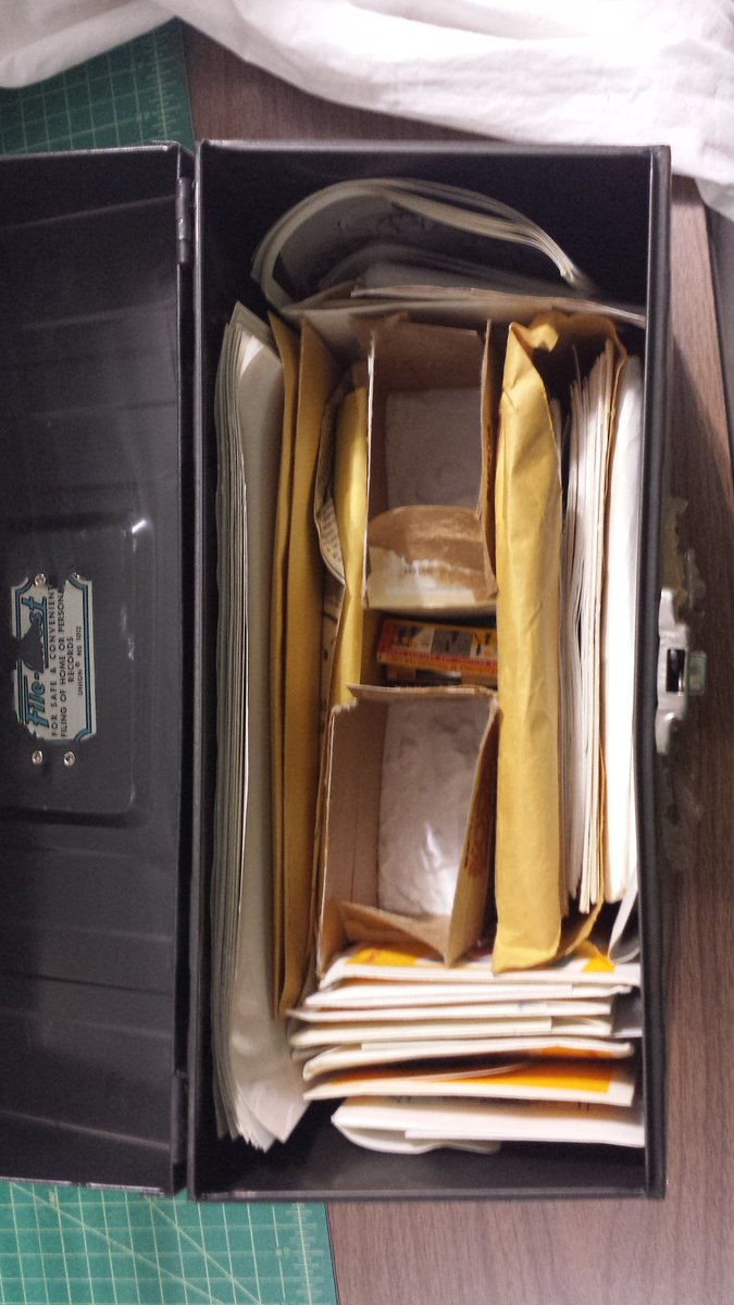RyanWelle's tweet image. Sure glad those open boxes of baking soda in the middle didn&apos;t spill while this box of photos was being moved around. #archiveproblems