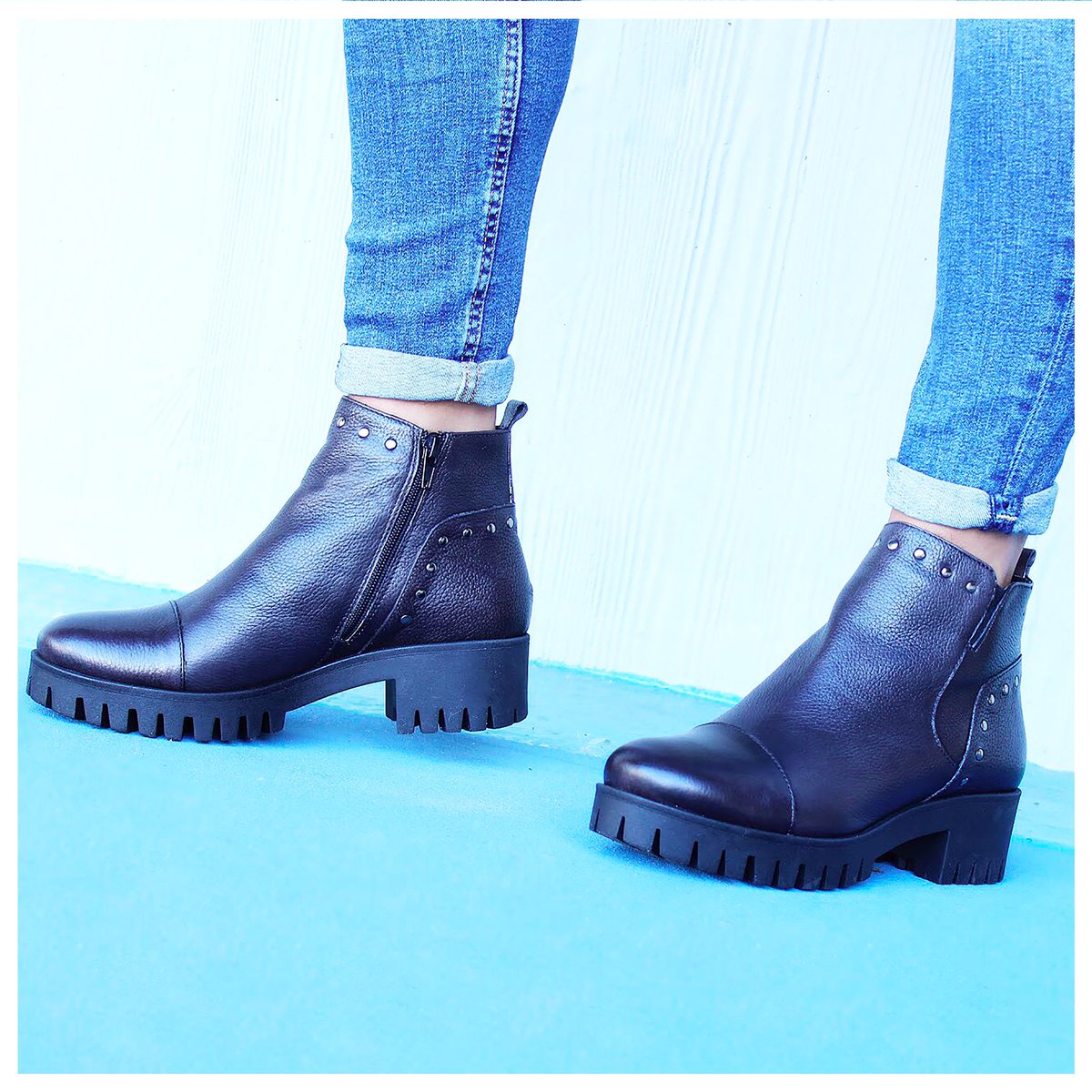 buzzao_officiel's tweet photo. Préparez déjà votre wishlist pour le blackfriday 💥
Rendez vous sur https://t.co/3YpekeSSVl
#buzzao #buzzaoofficiel #shoes #bottines #clous #blackfriday #j-3 #day2 #new #newin #newco #crush #wishlist #favoriteoftheday #shopnow #instashop #webshop #winteroutfit #styleoftheday https://t.co/sHkrQ0HUeM