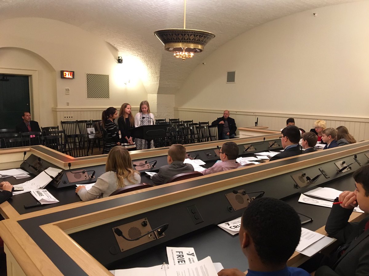 MrsFullerBMS's tweet photo. @BradyMiddle students experienced great success &amp; learned a ton @OhioYMCAYG Youth &amp; Government conference this year! So proud of them! #orangelearns @MrsSarahWilder https://t.co/z0nOgbBkDM