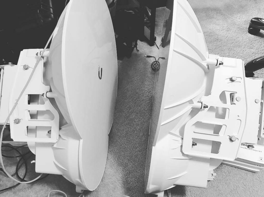 josemocha's tweet photo. Wireless. Really big wireless. #rootedconsulting #buildingtobuilding #airfiber https://t.co/sKsZKKJMfh https://t.co/K4N4vEJk0p