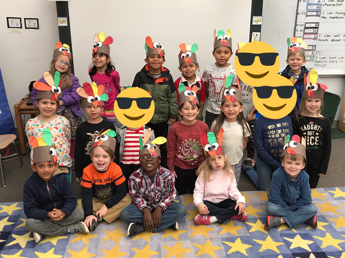 MrsLittle_FWES's tweet photo. These turkeys are ready for fall break https://t.co/vRiegA2NyI