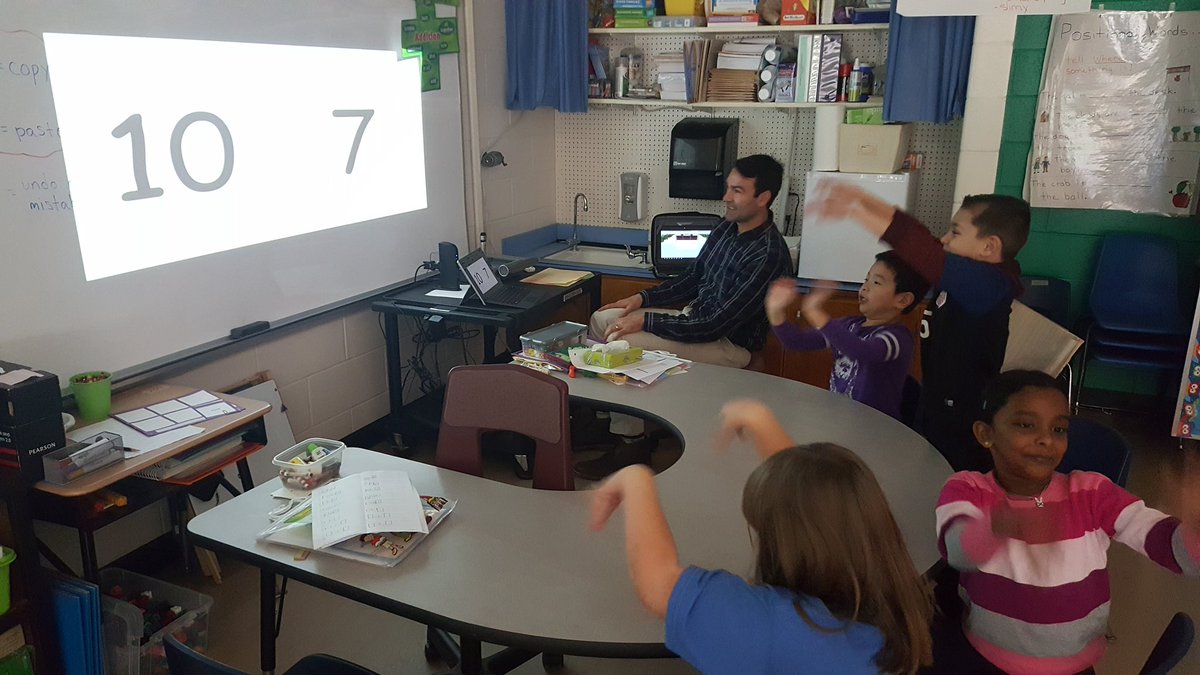 jennifer castelo tweet media