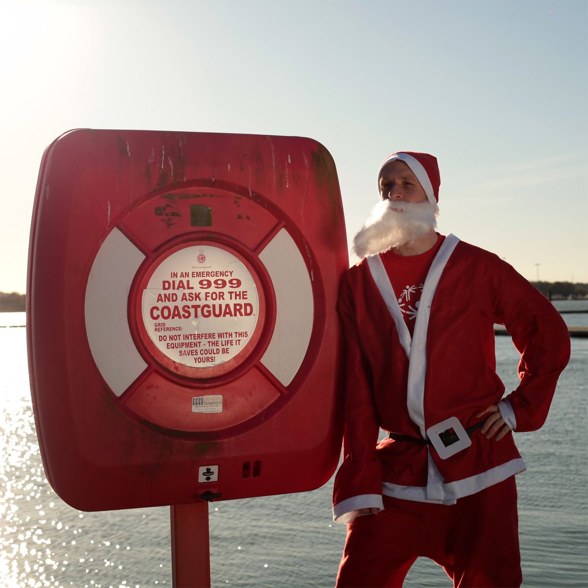 ParkLivesSoton's tweet photo. #SantaDash๐
๐ป He'll want to be in that number when the #Santas go marching in! Maybe @SouthamptonFC could do with a little gift from Father Christmas to keep afloat above the bottom three!
But where is Santa off to in such a hurry?๐ค #ActiveWarrior
https://t.co/dc42faijDX https://t.co/DcI3LxsCzR