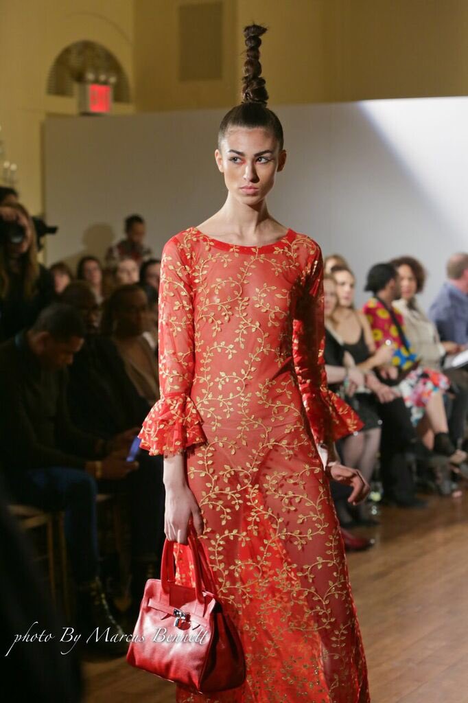 ClavonLeonardNY's tweet photo. #ClavonLeonard has the perfect red dress for this holiday season complimented with a red Mary bag by #Clavon Leonard #reddress #redbag #redpurse #Christmasdress #christmasparty #style #hair #fashion #blackfriday #Fashionista #Runways #midels #dhaka #hongkong #newyork #dallas https://t.co/cWl4ZJBfU3
