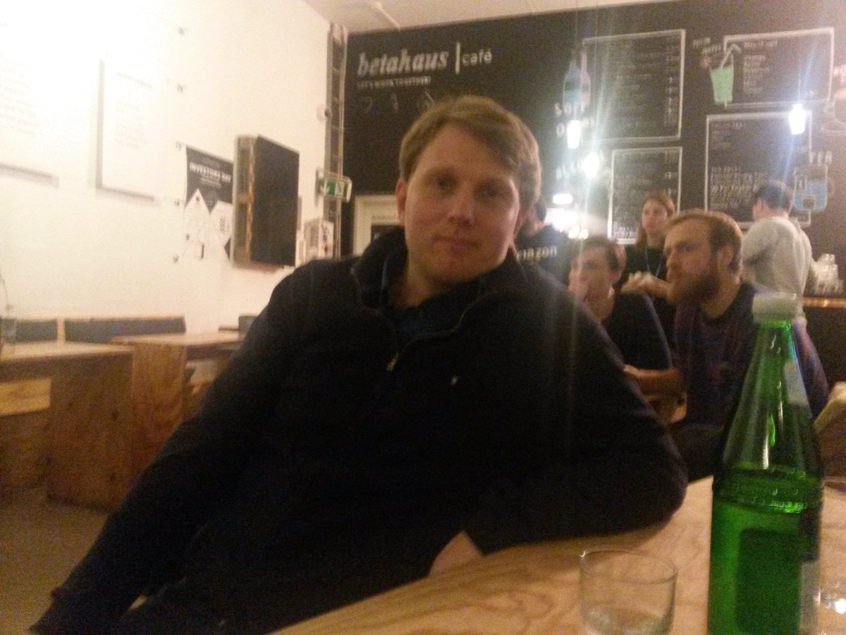 mariobehling's tweet image. Great insights about #VoiceInterfaces by @saschawolter @amazon #Alexa meetup #SUSIAI @susiai_ Thanks! @pepebeckerr