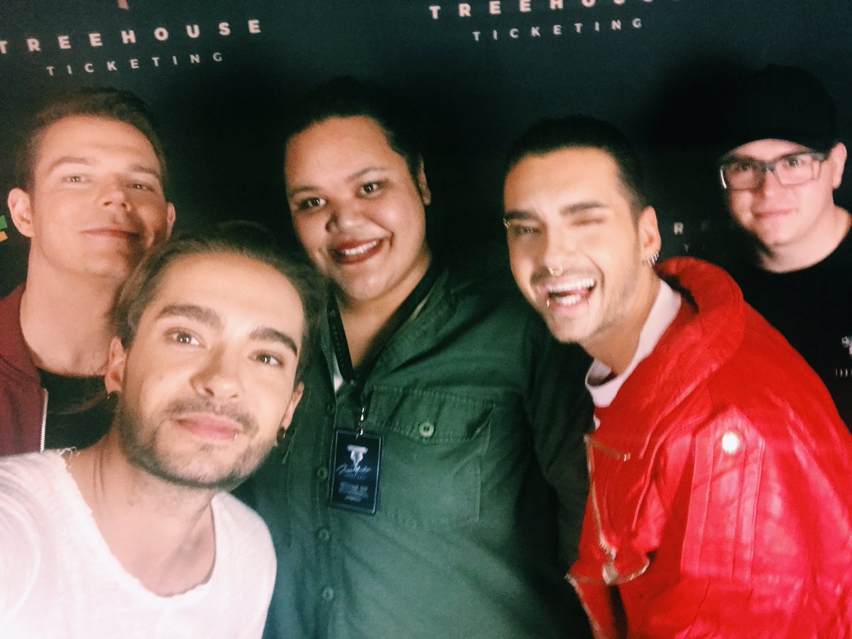 JaimepasTomK's tweet photo. 16.11.1993 - 16.11.2017 
J'oublierai jamais mes 24 ans. (Oui on peut faire un footing sur mes cernes. ) Thank you for everything @tokiohotel #DMNancy https://t.co/7unk8YJC1W