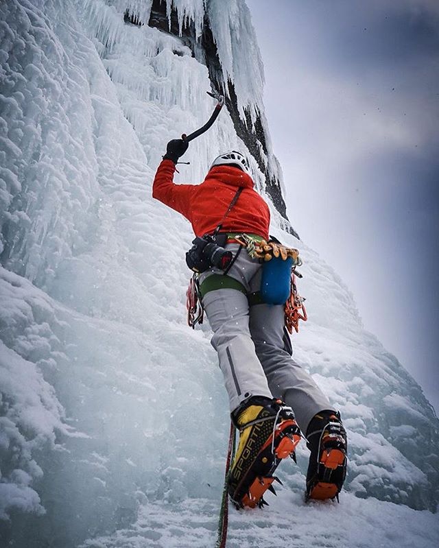 “Well I got to use the carrier for actual climbing and it rocked! Kept the camera secure and out of the way while climbing but always at the ready for shots” - @ Alex Ratson in Banff, Alberta 🇨🇦 FYI that’s a frozen water fall he’s climbing up! #HarnessYourPhotography