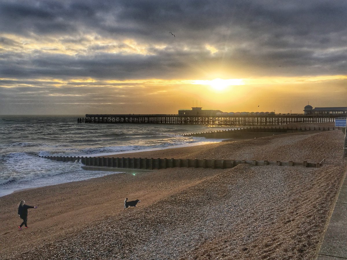 tomaszjohn84's tweet photo. #ucaifad & #ucapsead students exploring Hastings today https://t.co/o0fKZtjtvx