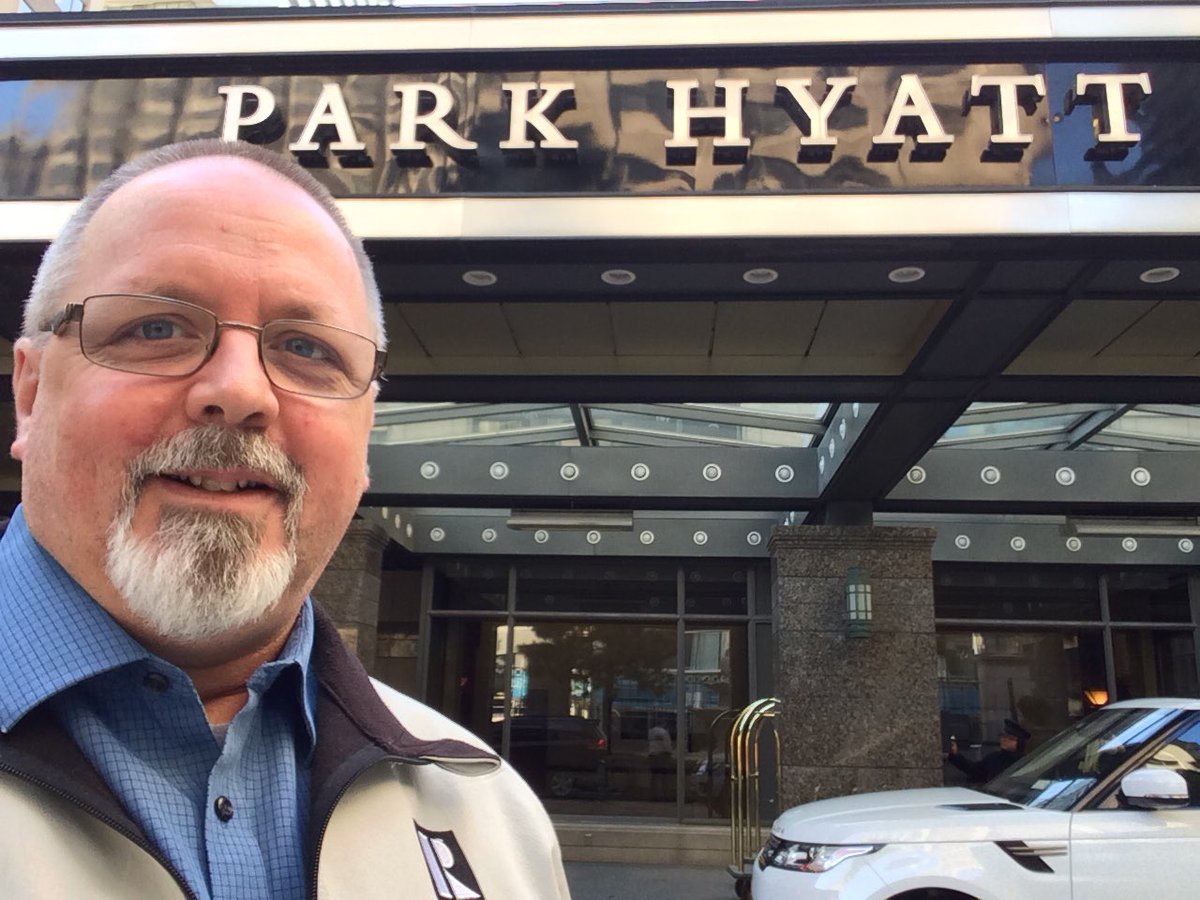 YourNiagaraHome's tweet photo. After a wonderful 4 night stay, I bid farewell to the @ParkHyatt in Toronto. I'm looking forward to seeing what the post-renovation will look like. A first class hotel! #ORPC2017 #orpc17 #OntarioRealtors https://t.co/Ly6RBf1rnd