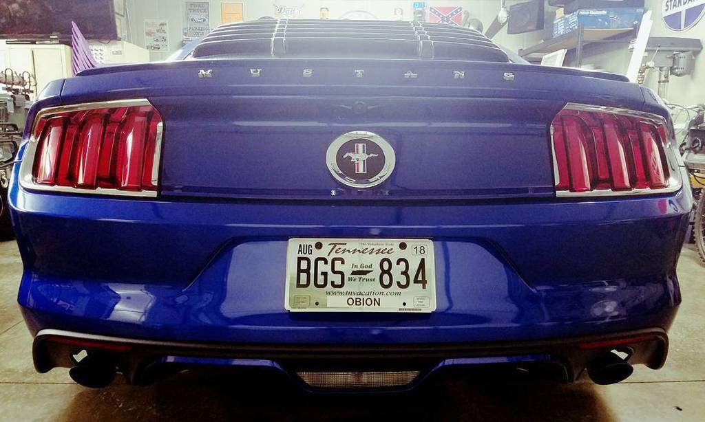 HWStangs's tweet photo. Taillight Tuesday! https://t.co/ZuKkfKlWBP https://t.co/bAxek3bDLe