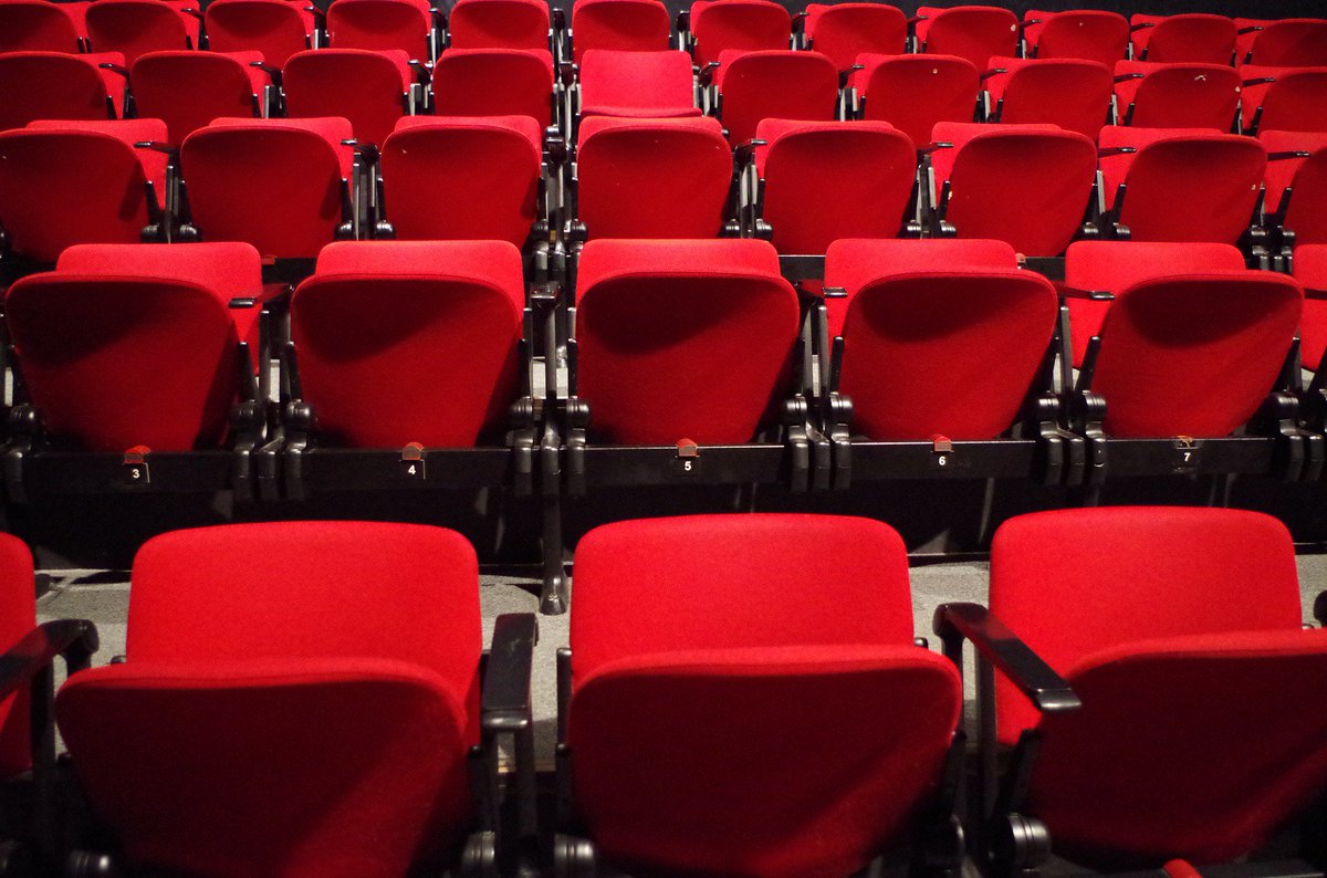Babyrific's tweet photo. RT @TheMummyBubble  Tips for taking a baby and toddler to the theatre for the first time #pbloggers #parentingtips https://t.co/2zYehgLJnc https://t.co/4bPQbirjUc