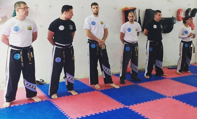 Mr_Coteto's tweet photo. Examen de Cinturón. Federación Argentina de Kick Boxing. #waco #BsAs  #fakb https://t.co/RWjppmJDYv