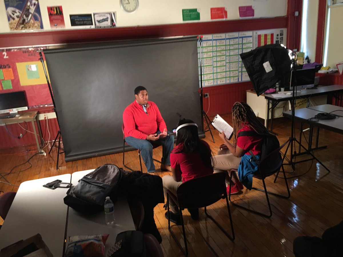 NLCPfsm's tweet photo. #senior Arieyanna Williams scores her first #interview w/a NLCP alum.  Thank you @fearlessskyy for your help. @FreeSpiritChi @fsmjeff @RealChiYouth @fsmnewstweets @HoopsHIGHFSM https://t.co/2FFqnjzvRm