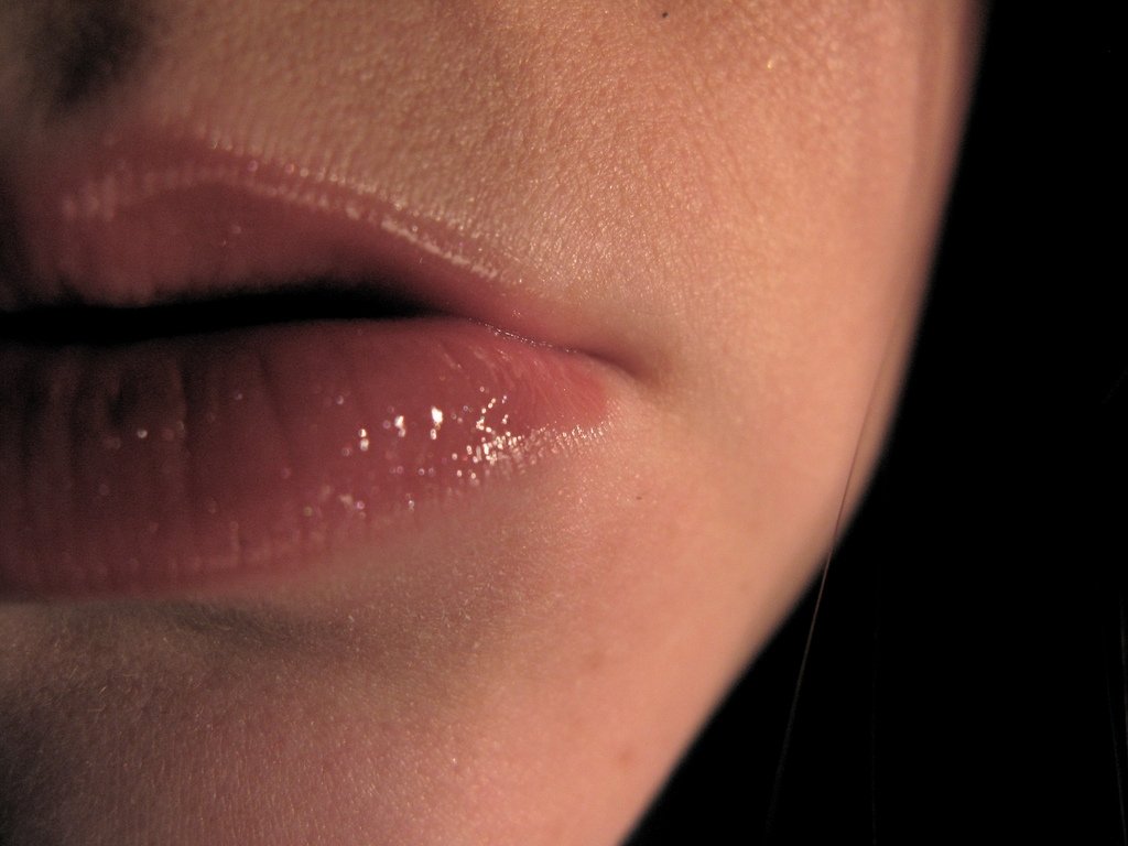 Find out how to treat and prevent mouth sores. goo.gl/2oF6x3