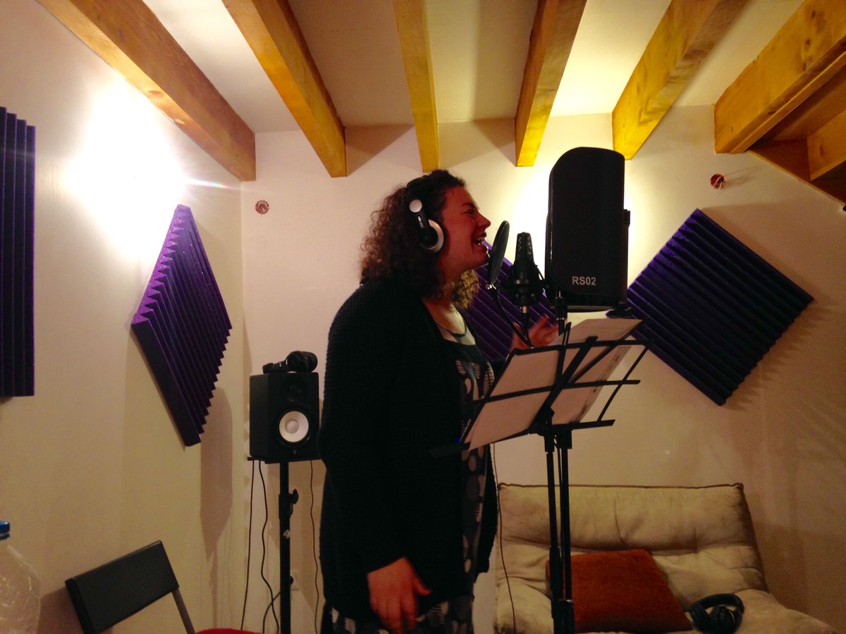 vmcstudios's tweet photo. #GOSPEL #SONG #ARRANGEMENTS #ENREGISTREMENT #MIXAGE #MASTERING #PRODUCTION #MUSICALE #VMCSTUDIOS https://t.co/ftXoDm8KLt