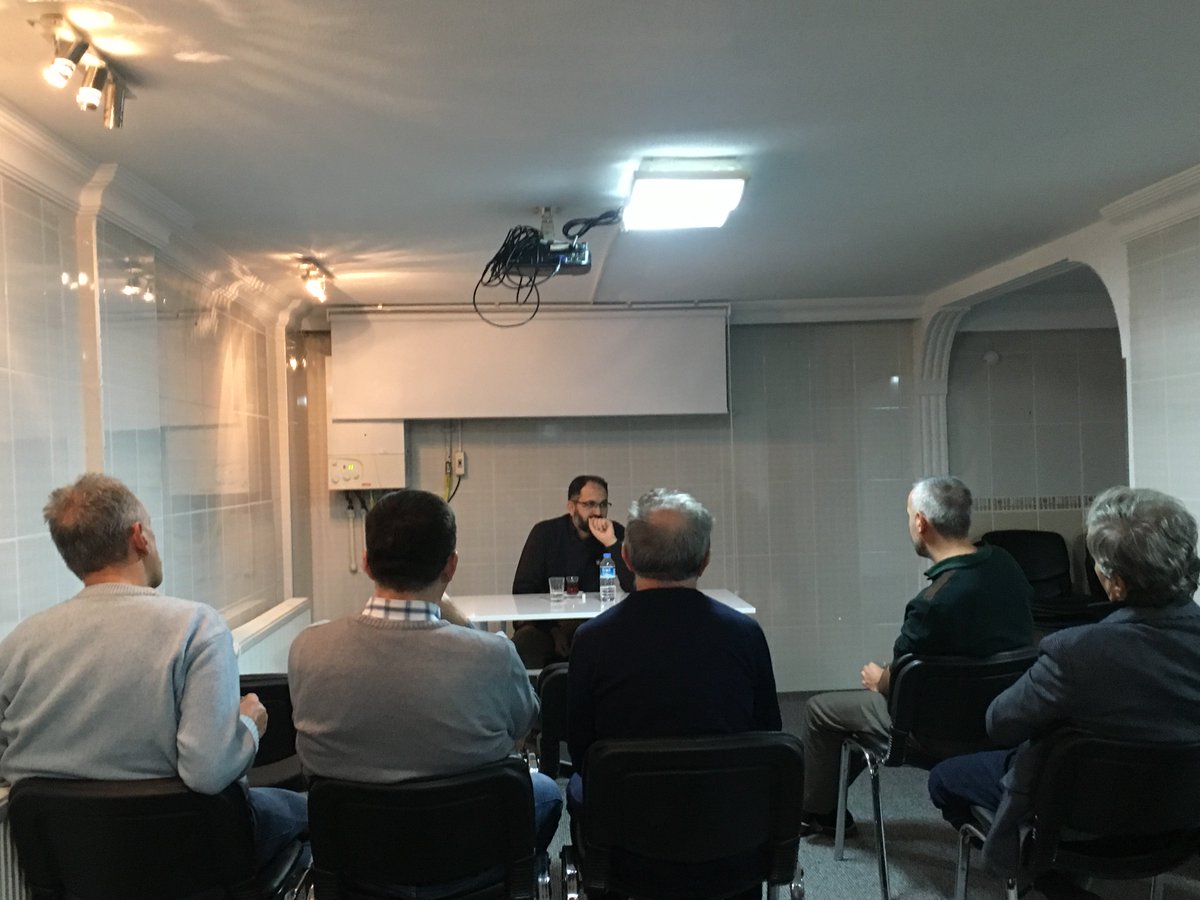 hsvbursa's tweet photo. Hayat Vakfı Bursa şubesi olarak #SalıSeminerleri nde bu hafta islam aile ve ekonomi uzmanı Yar. Doc. Dr. Salih Kumaş hocamızı misafir ettik. #HsvBursa #BursaSağlıkVakfı #Bursa #Sağlık https://t.co/qfQLS9CjBg