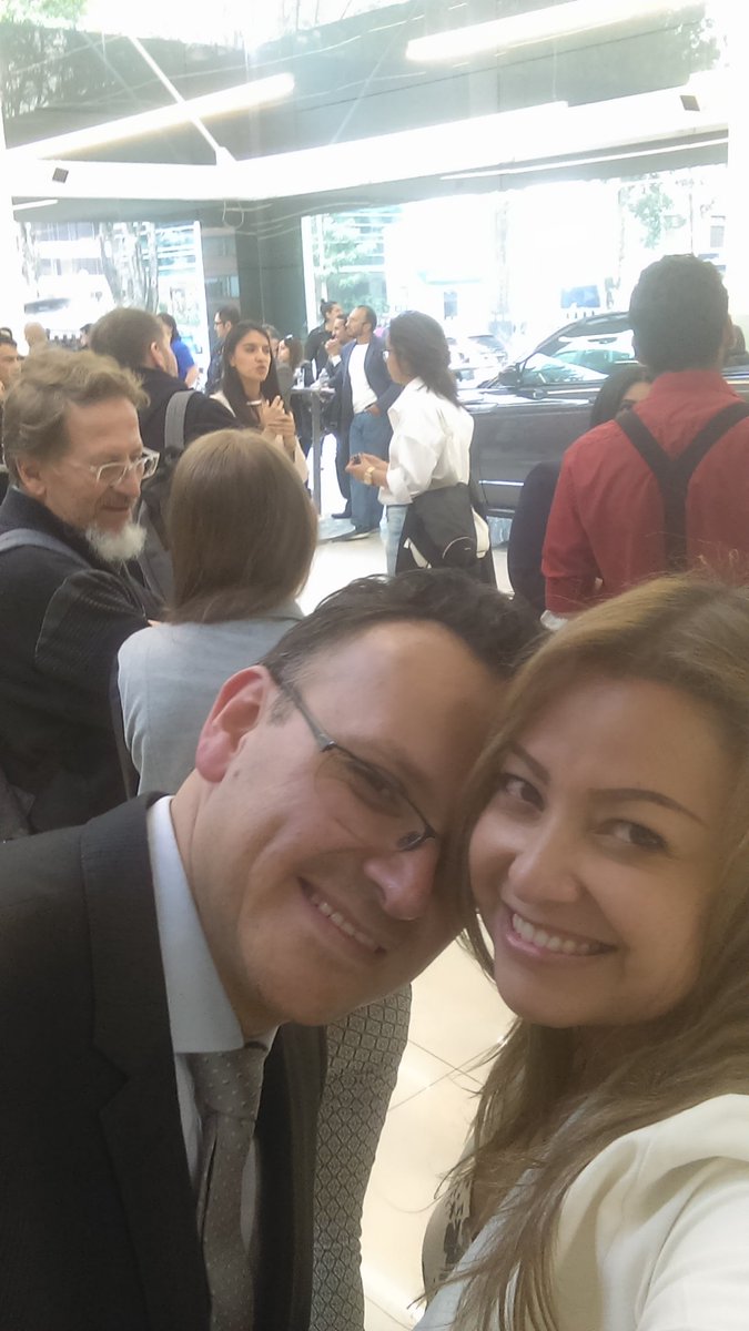 naganicol's tweet photo. Apoyando al bro en el lanzamiento del #CIFWeek2017 💓 https://t.co/jZNGTT7nhU