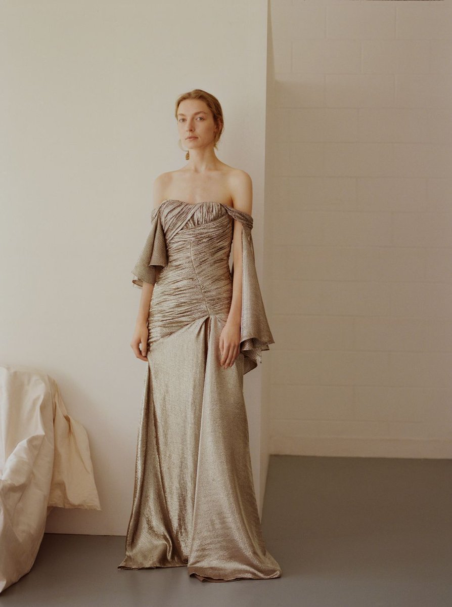 ReemJuan's tweet photo. A beautiful piece from our upcoming AW18 collection. Find more campaign and backstage images on our website! #ReemJuan #AW18 https://t.co/4p6IYHoLA9